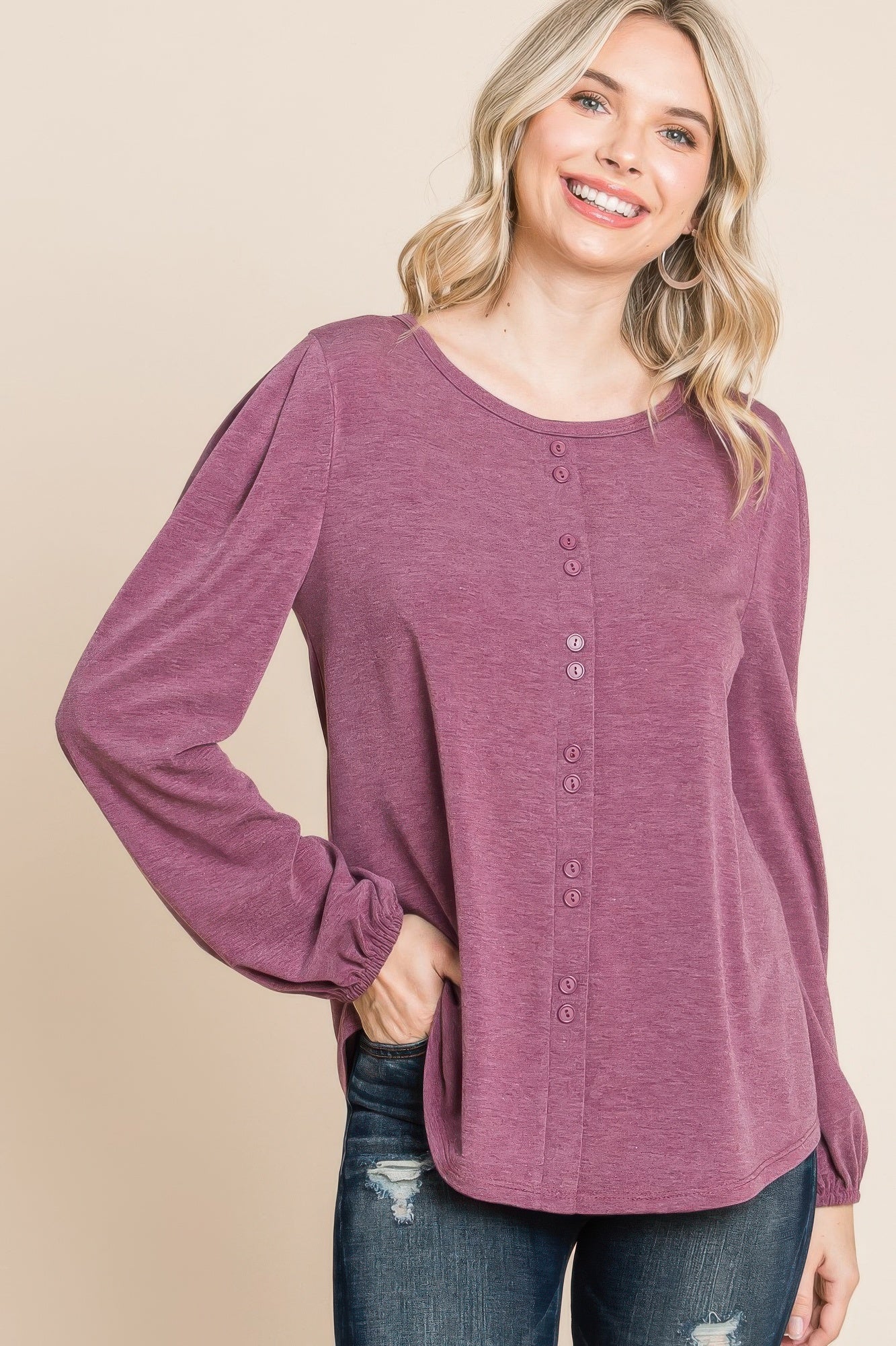 Solid Spandex
Blend Long Sleeve Top