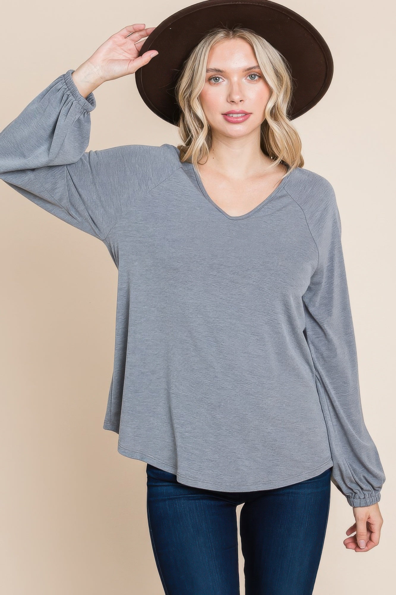 casual v neck tops